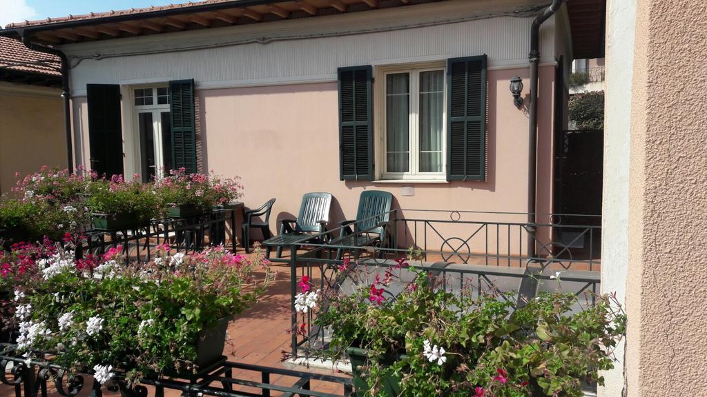 Hotel La Scogliera บอร์ดิเกรา ภายนอก รูปภาพ
