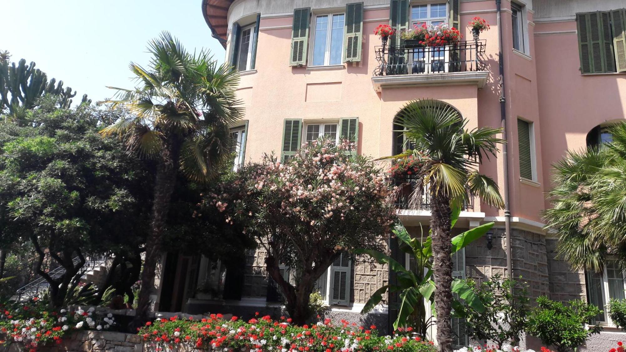 Hotel La Scogliera บอร์ดิเกรา ภายนอก รูปภาพ