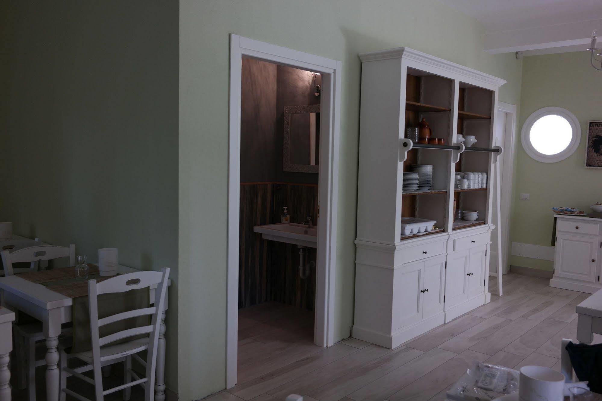 Hotel La Scogliera บอร์ดิเกรา ภายนอก รูปภาพ