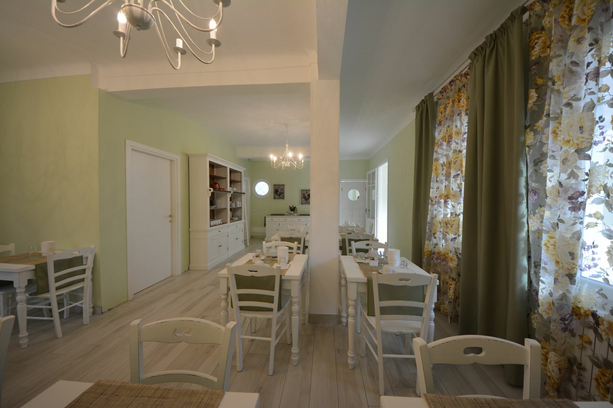 Hotel La Scogliera บอร์ดิเกรา ภายนอก รูปภาพ